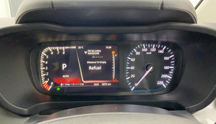 2024 Tata ALTROZ XZA + SUNROOF, Petrol, Automatic, 5,572 km, Odometer Image