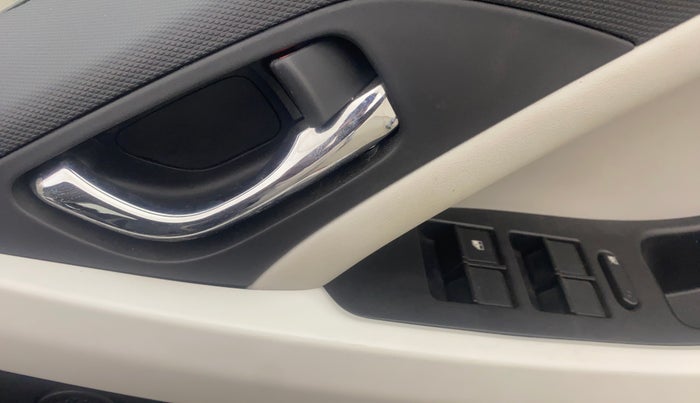 2024 Tata NEXON CREATIVE 1.2 PETROL, Petrol, Manual, 16,763 km, Driver Side Door Panels Control