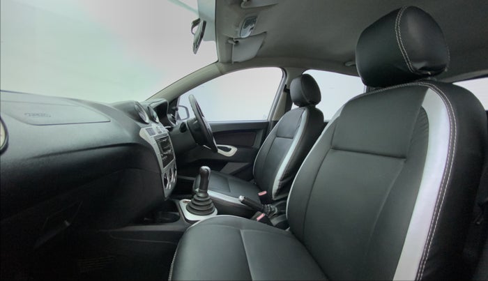 2010 Ford Figo 1.2 TITANIUM DURATEC, Petrol, Manual, 93,174 km, Right Side Front Door Cabin View