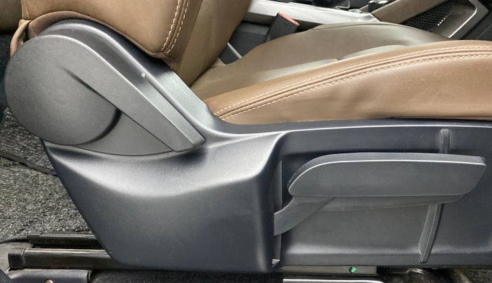 2019 Tata Harrier XZ 2.0L Kryotec, Diesel, Manual, 41,577 km, Driver Side Adjustment Panel