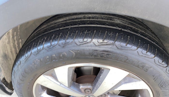 2021 Volkswagen TAIGUN TOPLINE 1.0 TSI AT, Petrol, Automatic, 53,441 km, Left Front Tyre Tread