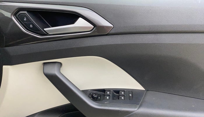 2021 Volkswagen TAIGUN TOPLINE 1.0 TSI AT, Petrol, Automatic, 53,441 km, Driver Side Door Panels Control