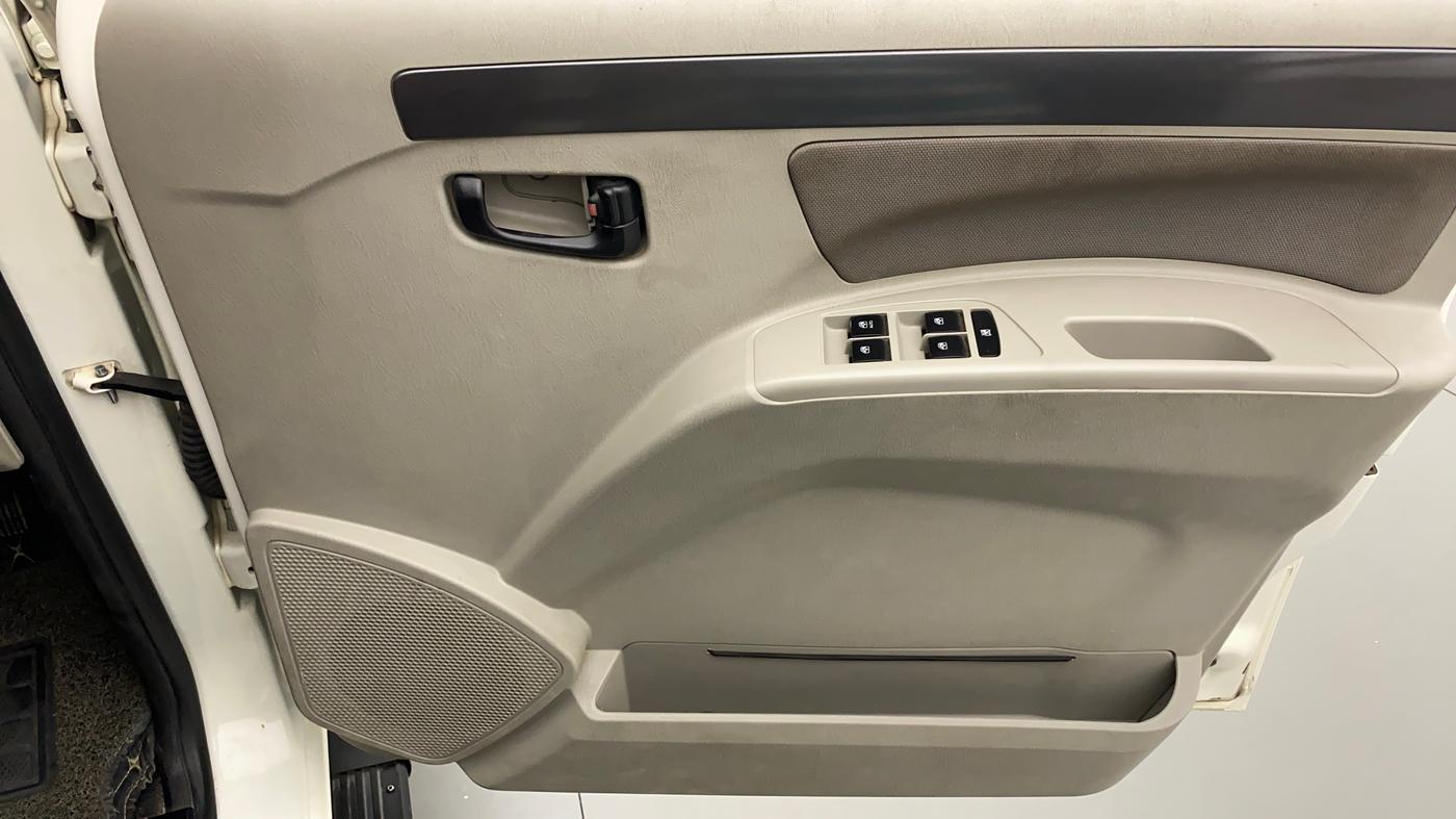 2020 Mahindra Scorpio S9, Diesel, Manual, 27,213 km, Driver Side Door Panels Control
