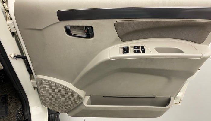 2020 Mahindra Scorpio S9, Diesel, Manual, 27,213 km, Driver Side Door Panels Control