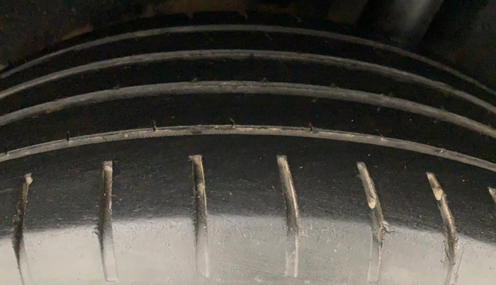 2016 Maruti Baleno ZETA PETROL 1.2, Petrol, Manual, 57,523 km, Left Rear Tyre Tread