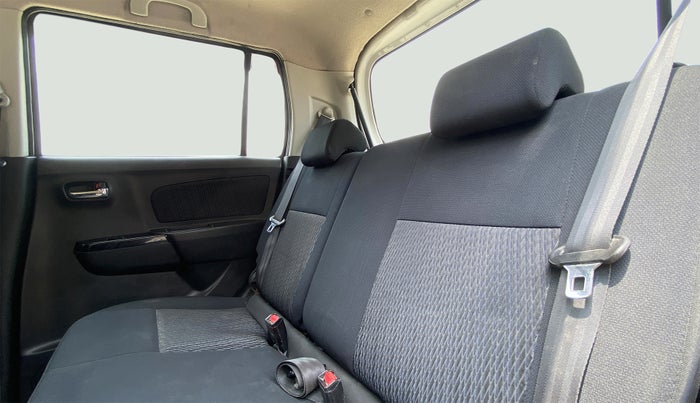 2016 Maruti Wagon R Stingray VXI, Petrol, Manual, 25,966 km, Right Side Rear Door Cabin