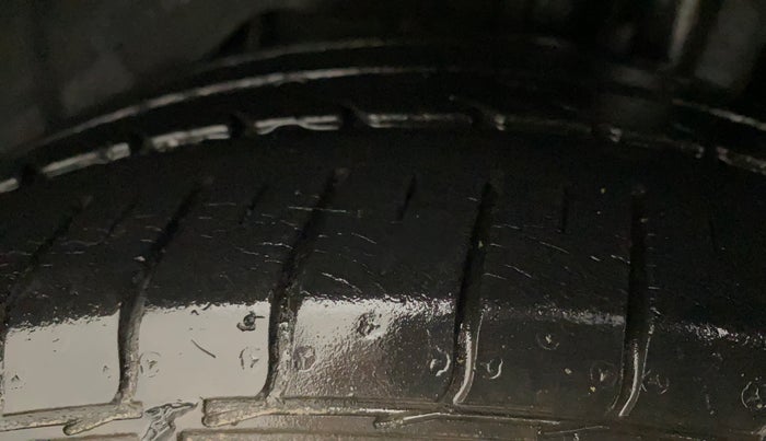 2018 Ford FREESTYLE TITANIUM PLUS 1.2 PETROL, Petrol, Manual, 27,772 km, Left Front Tyre Tread