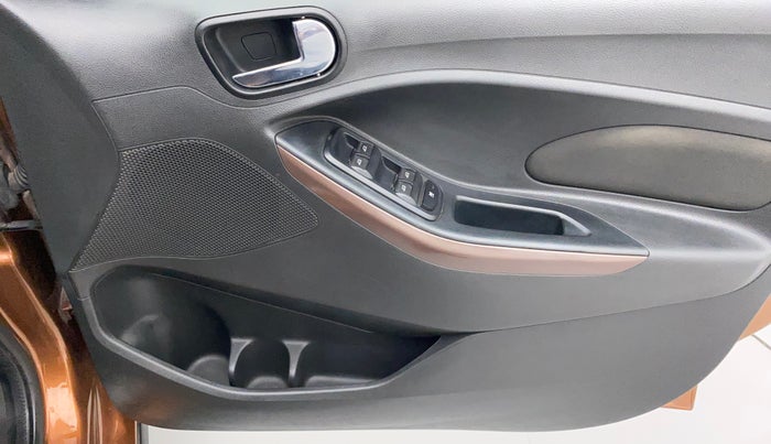 2018 Ford FREESTYLE TITANIUM PLUS 1.2 PETROL, Petrol, Manual, 27,772 km, Driver Side Door Panels Control