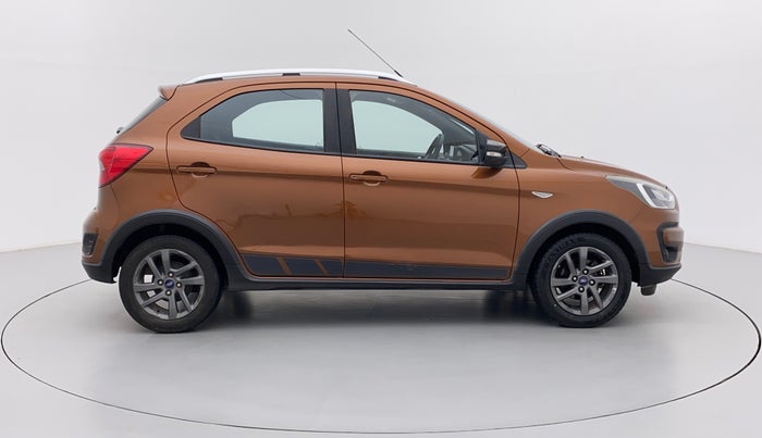 2018 Ford FREESTYLE TITANIUM PLUS 1.2 PETROL, Petrol, Manual, 27,772 km, Right Side View