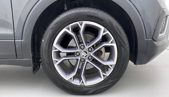 2021 Skoda KUSHAQ STYLE 1.0TSI AT, Petrol, Automatic, 14,897 km, Right Front Wheel