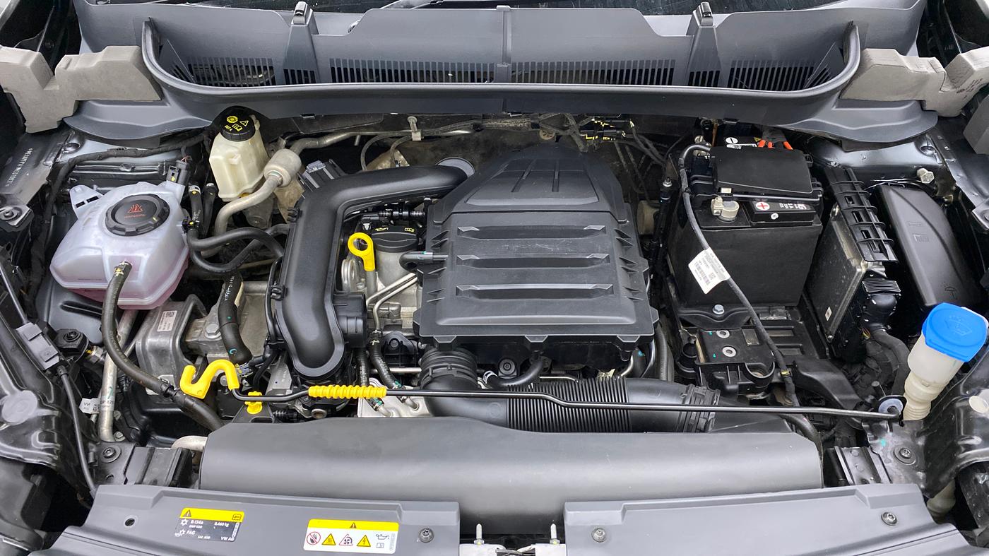 2021 Skoda KUSHAQ STYLE 1.0TSI AT, Petrol, Automatic, 14,897 km, Open Bonet