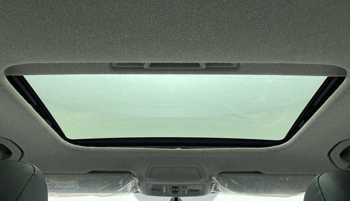 2021 Skoda KUSHAQ STYLE 1.0TSI AT, Petrol, Automatic, 14,897 km, Moonroof/ Sunroof