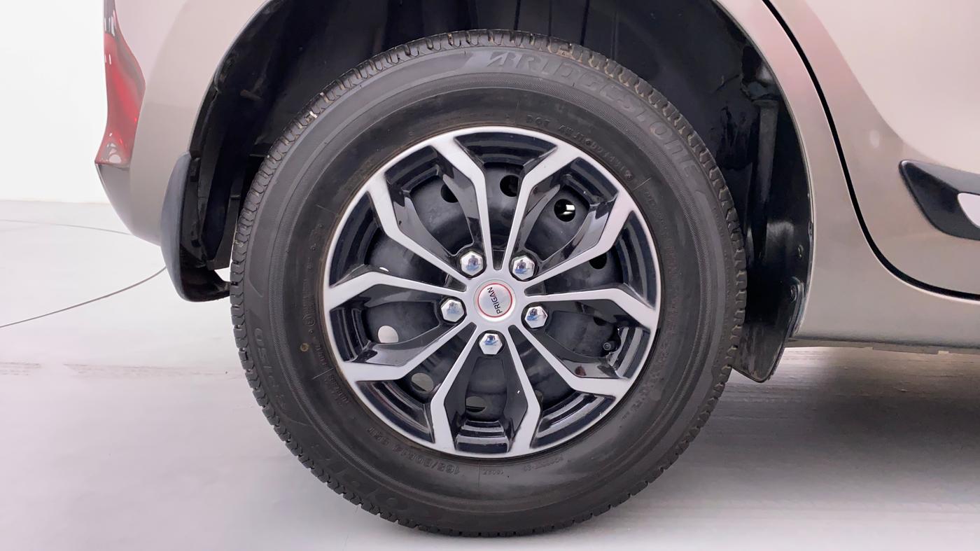 2019 Maruti Swift VXI D, Petrol, Manual, 10,056 km, Right Rear Wheel