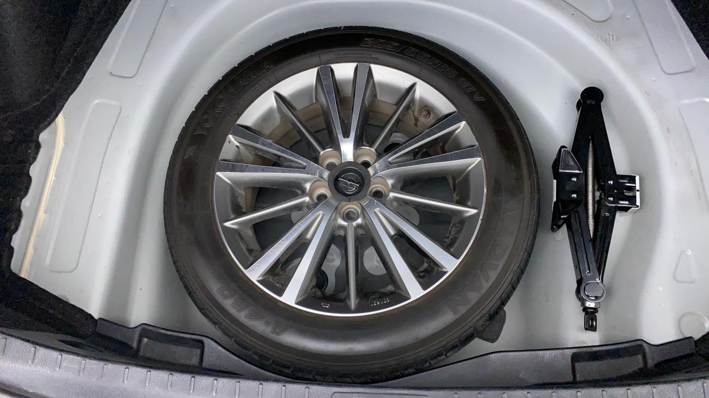 2015 Toyota Corolla Altis VL AT, Petrol, Automatic, 24,463 km, Spare Tyre
