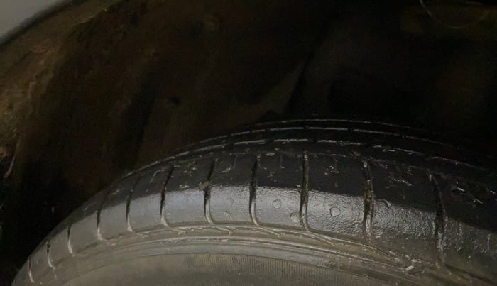 2021 Tata NEXON XM SUNROOF PETROL, Petrol, Manual, 69,427 km, Right Front Tyre Tread