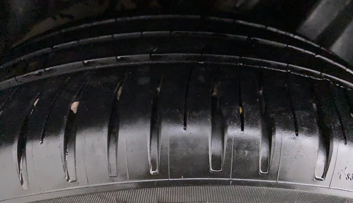 2017 Volkswagen Polo GT TSI 1.2 PETROL AT, Petrol, Automatic, 24,696 km, Right Rear Tyre Tread