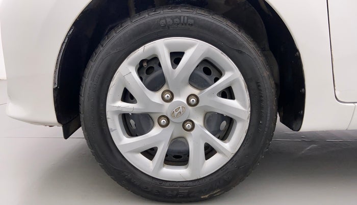 2017 Hyundai Grand i10 MAGNA 1.2 VTVT, Petrol, Manual, 36,733 km, Left Front Wheel