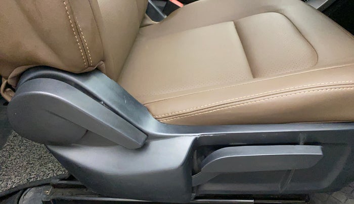 2019 Tata Harrier XZ 2.0L Kryotec, Diesel, Manual, 59,323 km, Driver Side Adjustment Panel