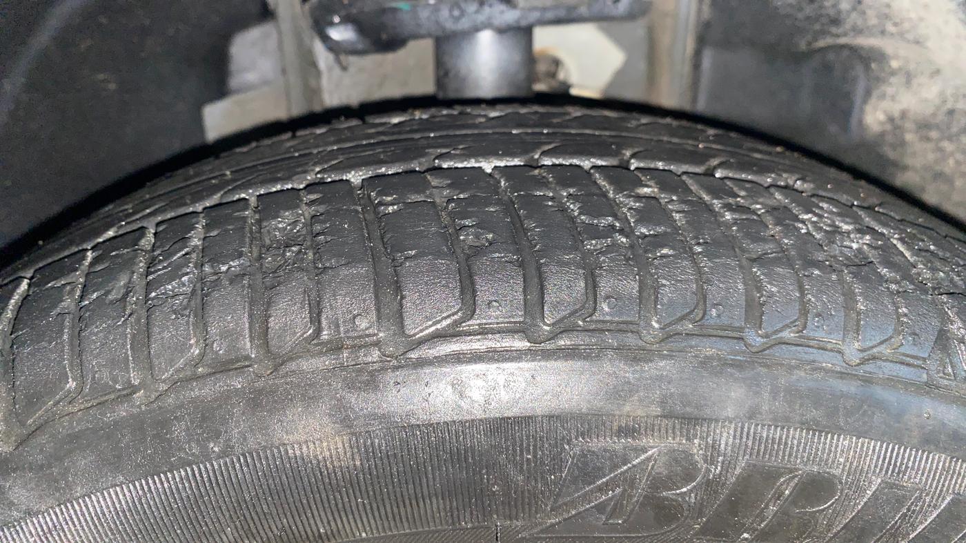 2021 Tata TIGOR XZA PLUS PETROL, Petrol, Automatic, 22,504 km, Right Front Tyre Tread