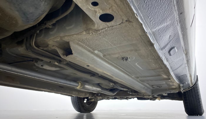 2017 Renault Kwid RXL, Petrol, Manual, 66,912 km, Right Side Underbody