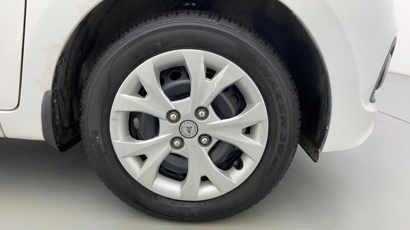 2015 Hyundai Grand i10 MAGNA 1.2 KAPPA VTVT, Petrol, Manual, 16,097 km, Right Front Wheel