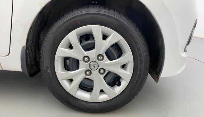 2015 Hyundai Grand i10 MAGNA 1.2 KAPPA VTVT, Petrol, Manual, 16,097 km, Right Front Wheel