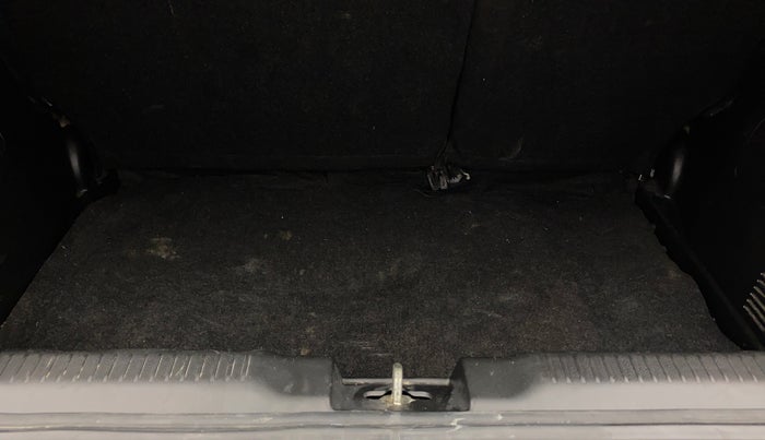 2022 Maruti Swift ZXI AMT, Petrol, Automatic, 29,190 km, Boot Inside