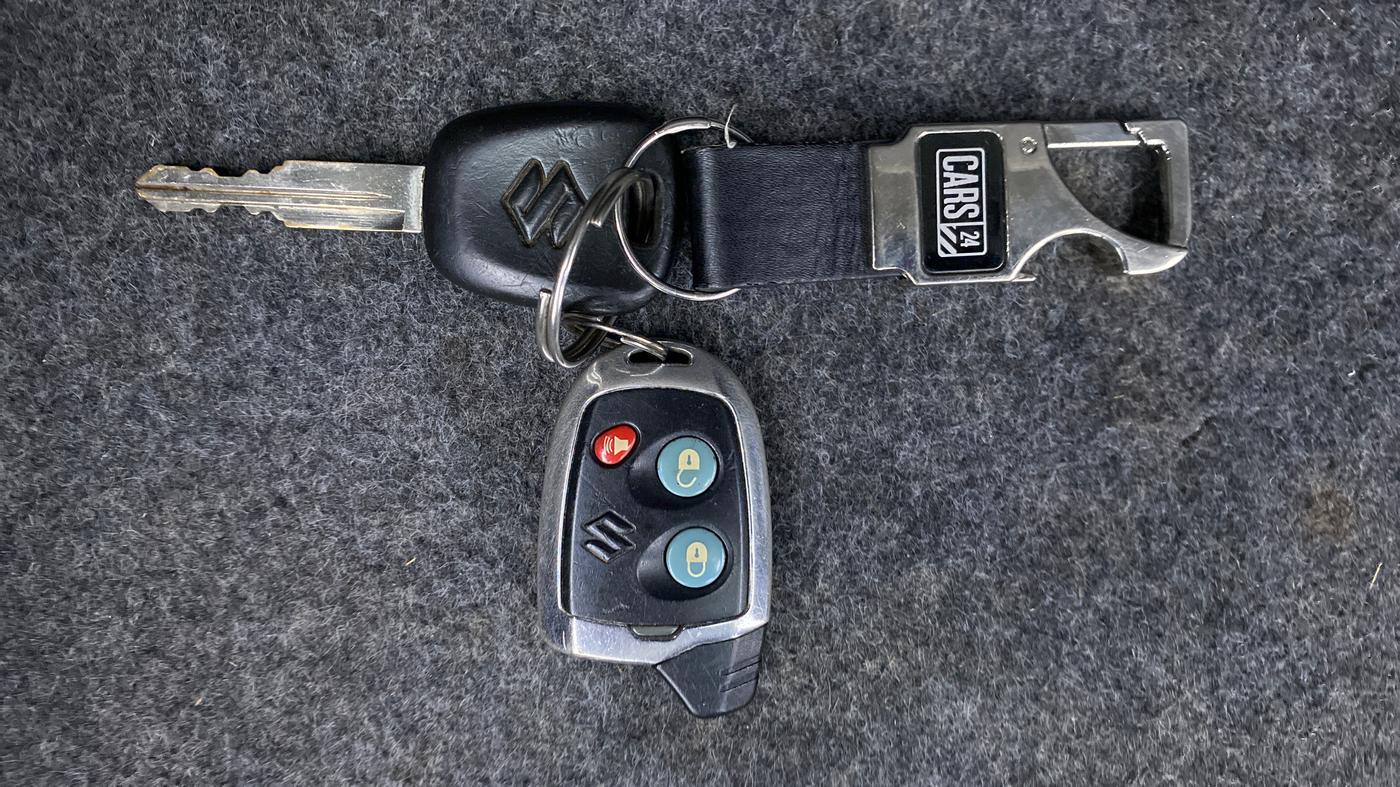 2019 Maruti Alto 800 LXI, Petrol, Manual, 34,601 km, Key Close Up