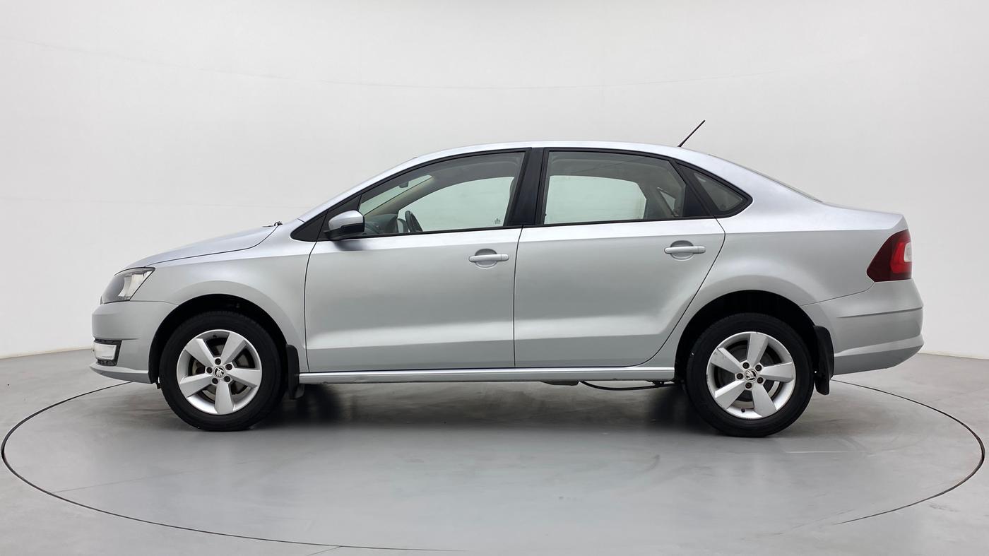 2017 Skoda Rapid AMBITION 1.6 MPFI MT, Petrol, Manual, 84,381 km, Left Side