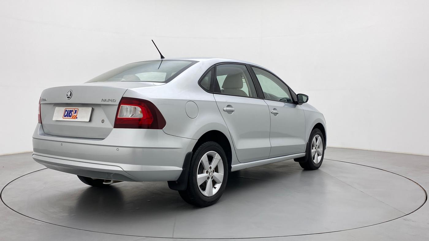 2017 Skoda Rapid AMBITION 1.6 MPFI MT, Petrol, Manual, 84,381 km, Right Back Diagonal