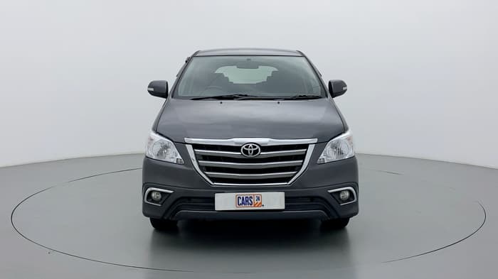 2015 Toyota Innova 2.5 VX 8 STR BS IV, Diesel, Manual, 1,54,935 km, Front