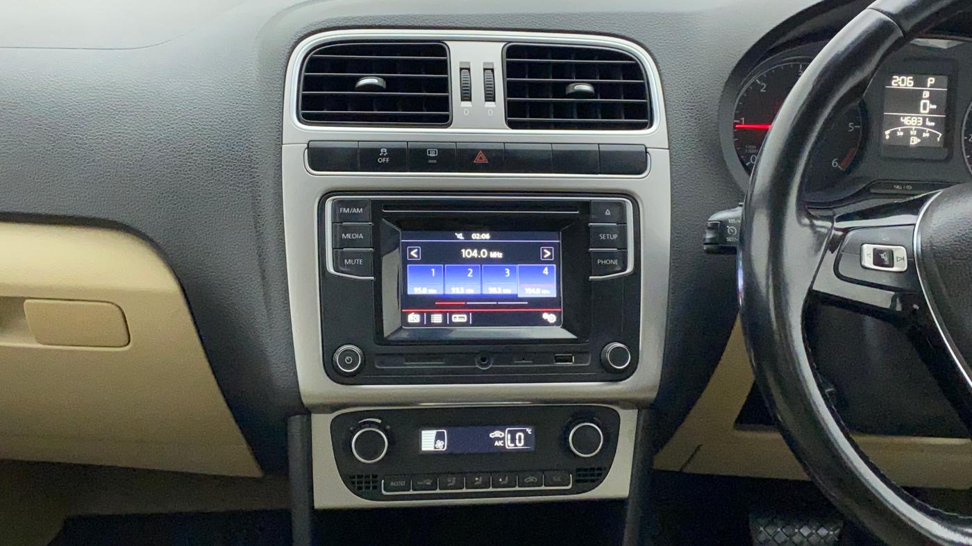 2017 Volkswagen Ameo HIGHLINE PLUS 1.5L AT 16 ALLOY, Diesel, Automatic, 46,741 km, Air Conditioner