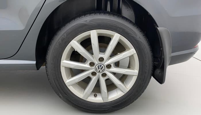 2017 Volkswagen Ameo HIGHLINE PLUS 1.5L AT 16 ALLOY, Diesel, Automatic, 46,741 km, Left Rear Wheel