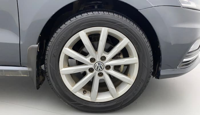 2017 Volkswagen Ameo HIGHLINE PLUS 1.5L AT 16 ALLOY, Diesel, Automatic, 46,741 km, Right Front Wheel