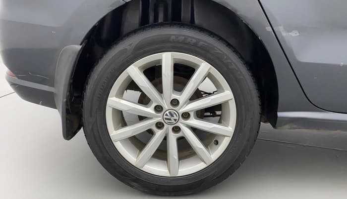 2017 Volkswagen Ameo HIGHLINE PLUS 1.5L AT 16 ALLOY, Diesel, Automatic, 46,741 km, Right Rear Wheel