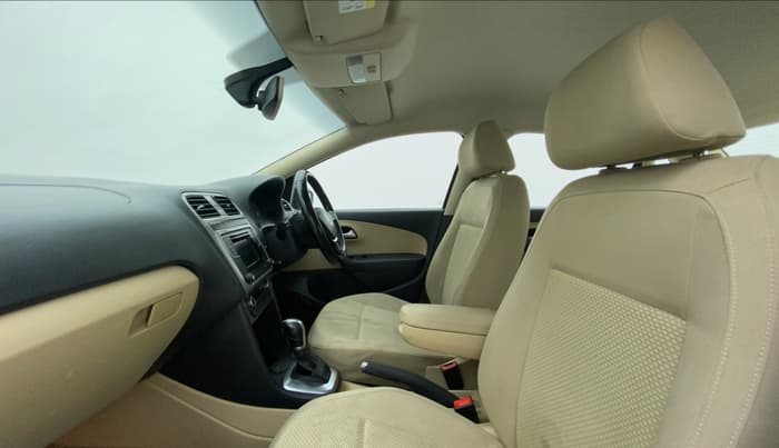 2017 Volkswagen Ameo HIGHLINE PLUS 1.5L AT 16 ALLOY, Diesel, Automatic, 46,741 km, Right Side Front Door Cabin