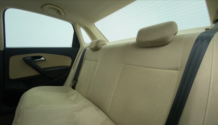 2017 Volkswagen Ameo HIGHLINE PLUS 1.5L AT 16 ALLOY, Diesel, Automatic, 46,741 km, Right Side Rear Door Cabin