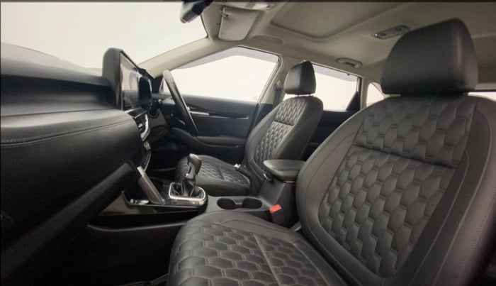 2020 KIA SELTOS HTX ANNIVERSARY EDITION 1.5 PETROL, Petrol, Manual, 27,903 km, Right Side Front Door Cabin