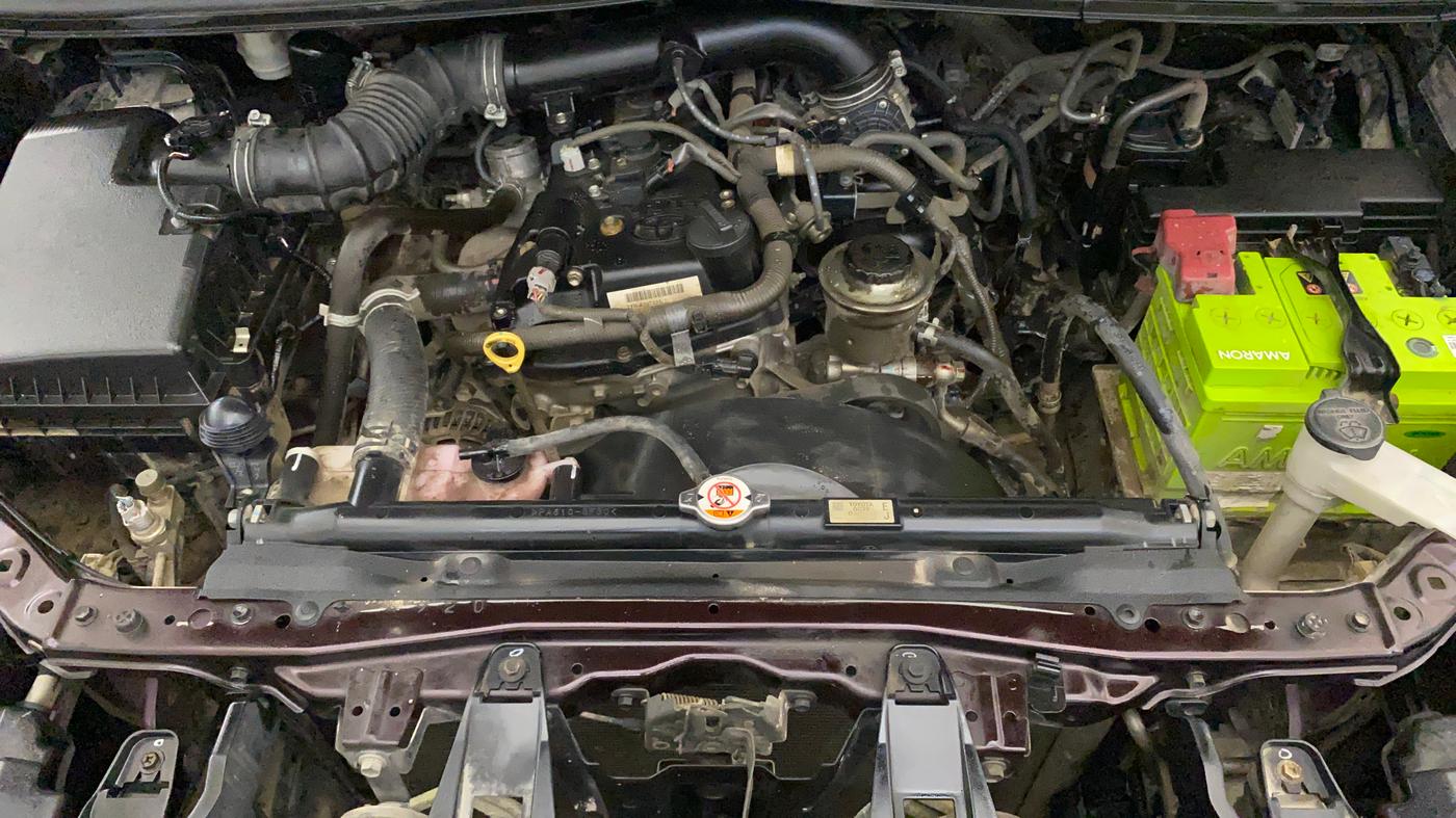 2018 Toyota Innova Crysta 2.7 GX 7 STR MT, Petrol, Manual, 92,265 km, Engine View