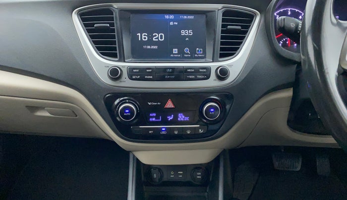 2017 Hyundai Verna 1.6 CRDI SX + AT, Diesel, Automatic, 90,401 km, Air Conditioner