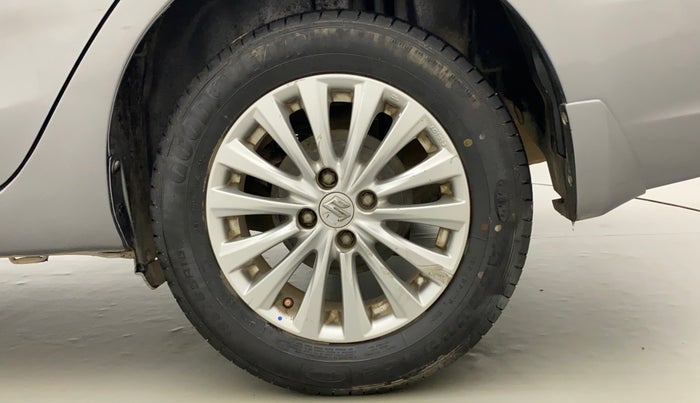 2015 Maruti Ciaz ZXI, Petrol, Manual, 75,992 km, Left Rear Wheel