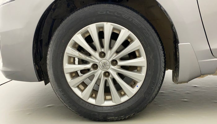 2015 Maruti Ciaz ZXI, Petrol, Manual, 75,992 km, Left Front Wheel