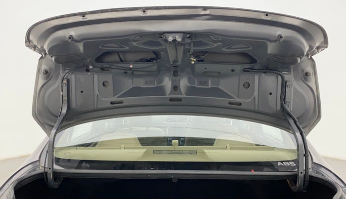 2015 Maruti Ciaz ZXI, Petrol, Manual, 75,992 km, Boot Door Open