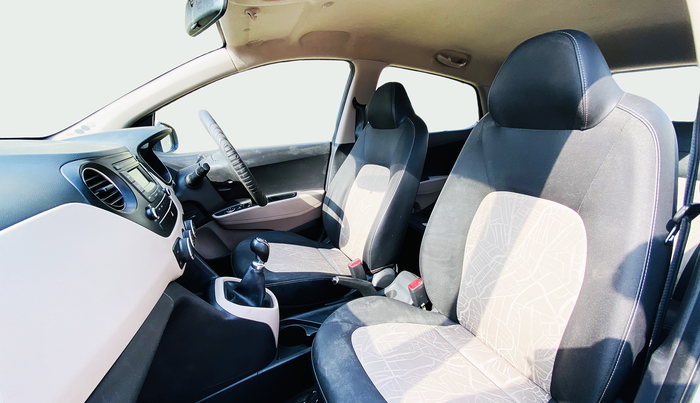2016 Hyundai Grand i10 SPORTZ 1.2 KAPPA VTVT, Petrol, Manual, 57,675 km, Right Side Front Door Cabin