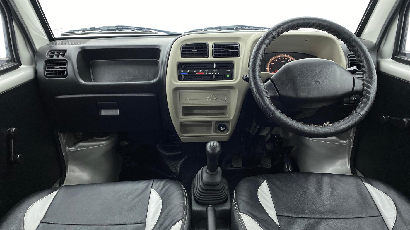 2018 Maruti Eeco 5 STR WITH AC PLUSHTR, Petrol, Manual, 11,701 km, Dashboard