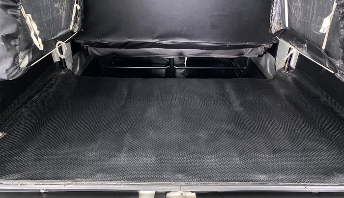 2018 Maruti Eeco 5 STR WITH AC PLUSHTR, Petrol, Manual, 11,701 km, Boot Inside