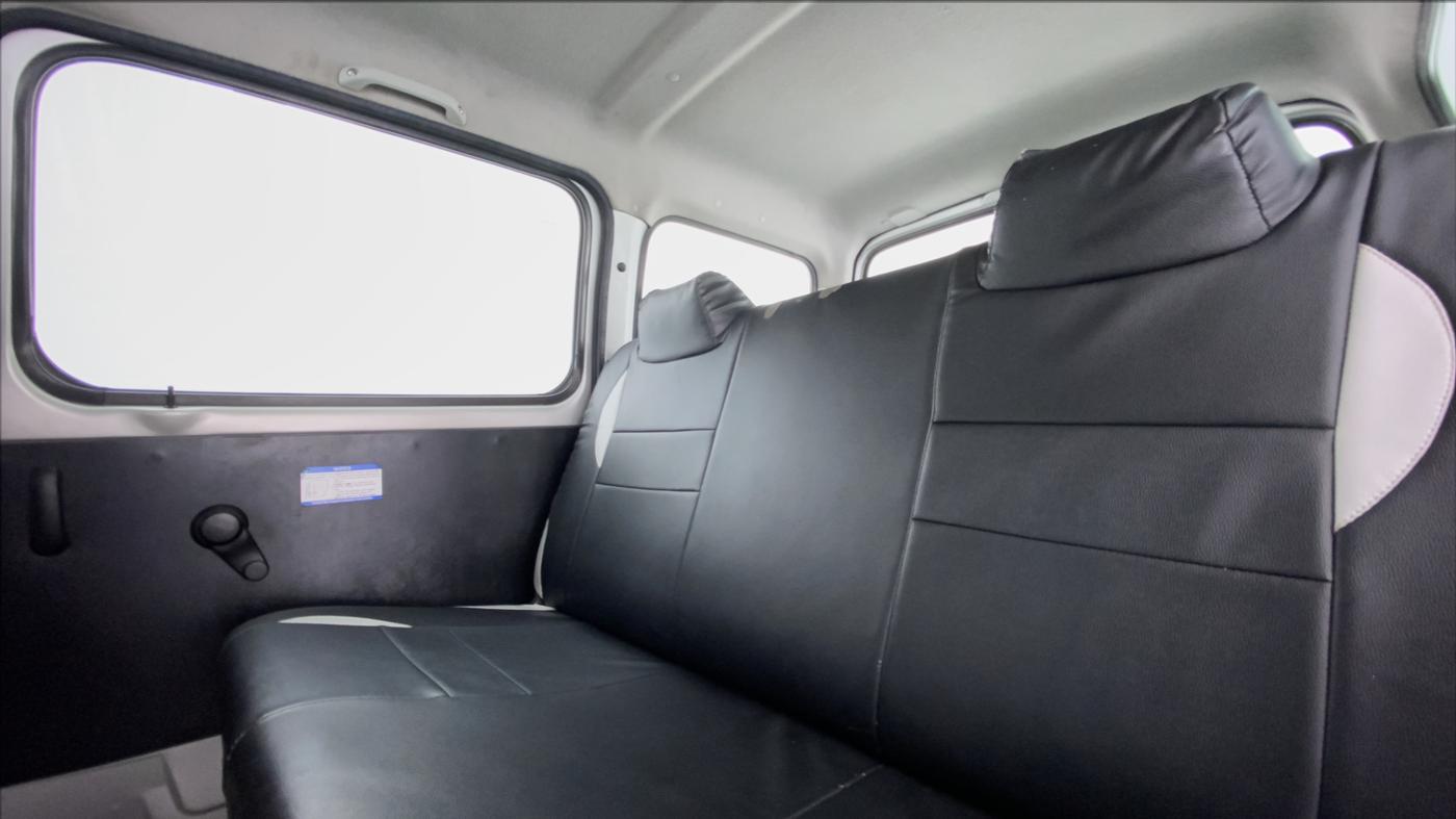 2018 Maruti Eeco 5 STR WITH AC PLUSHTR, Petrol, Manual, 11,701 km, Right Side Rear Door Cabin