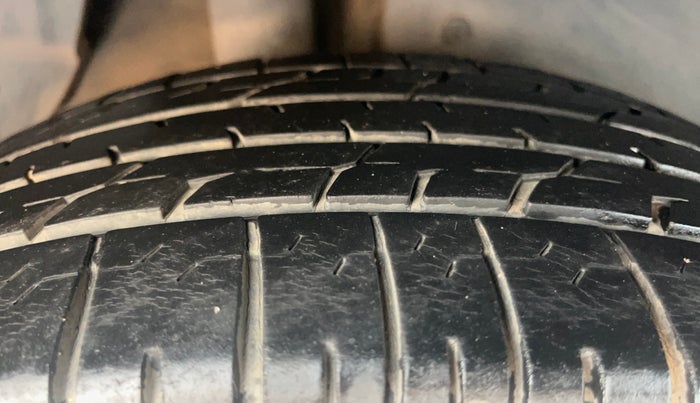 2015 Hyundai Creta S 1.6 PETROL, Petrol, Manual, 82,724 km, Right Rear Tyre Tread