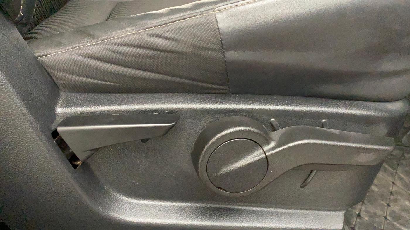 2022 Mahindra Thar LX D 4WD MT CONVERTIBLE, Diesel, Manual, 40,135 km, Driver Side Adjustment Panel