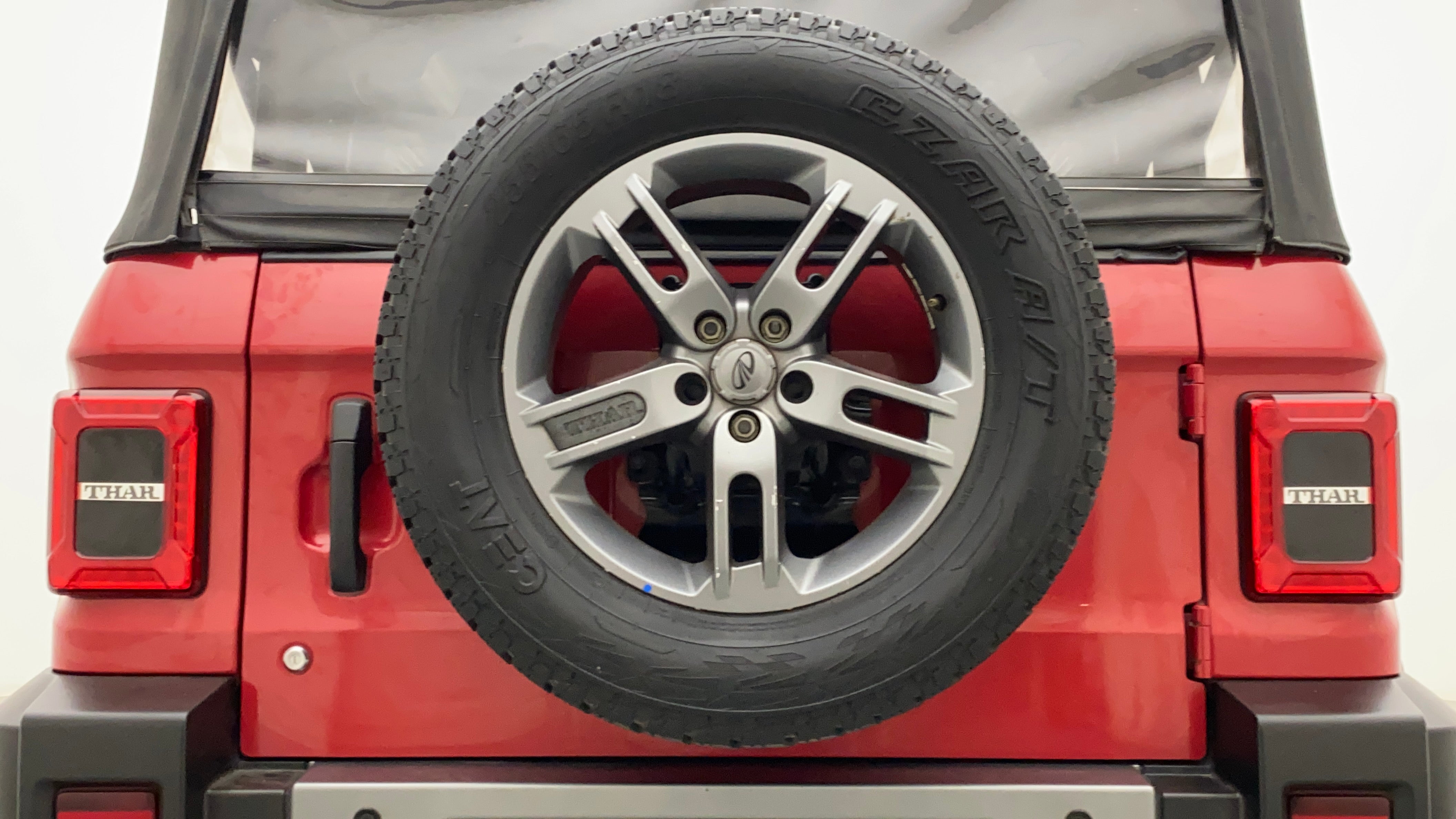 2022 Mahindra Thar LX D 4WD MT CONVERTIBLE, Diesel, Manual, 40,135 km, Spare Tyre